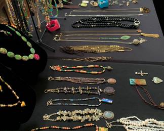 Lots of Jewelry 