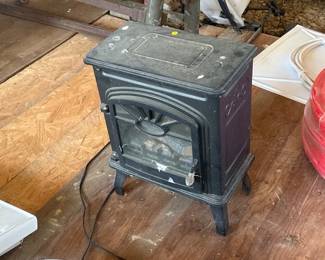 SMALL ELECTRIC HEATER