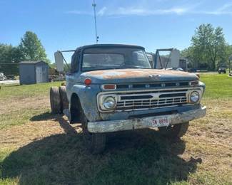 1966 FORD 600 TRUCK