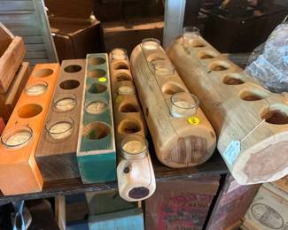 LOT OF WOODEN CANDLE HOLDERS