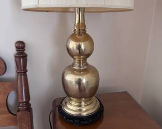 Set of 2 Asian brass lamps