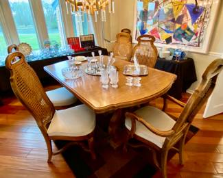 Dining room set with 6 chairs