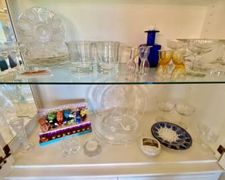 Glassware, crystalware and decorative accessories