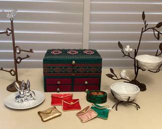 MMS017 Jewelry Box, Stands, Pouches & More!