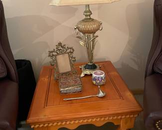 lamp table