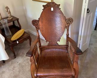 Tiger Oak rocking chair - circa 1900 - fully intact