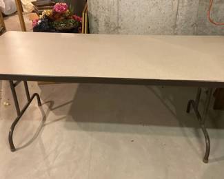 6 F X30 Folding Table, Steel with Laminate Top
