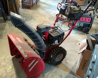 Troy-Bilt Storm 2620 Electric Start 26" Snowblower With 6 Forward And 2 Reverse Speeds