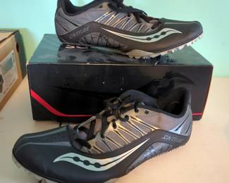 Saucony Racing Spitfire Men's Track Shoes With Metal Cleats, Size 11.5

