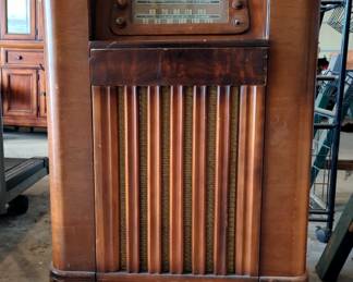Philco Radio Cabinet, Model 39-8061, 37" x 26" x 15", Includes Standard Broadcast And Shortwave