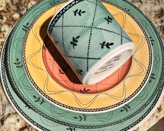 Sango Dinnerware: Dinnerplate, Salad Plate, Bowl, Mug (short 2 mugs)