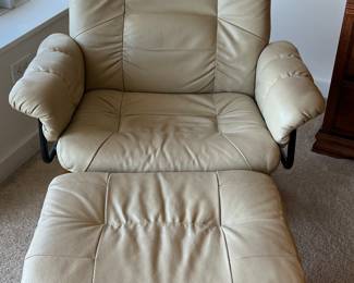 Recliner w Ottoman 