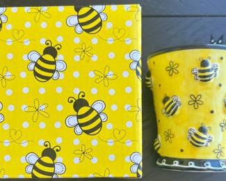 Burton & Burton Bee Coffee/Tea Cups pair NIB