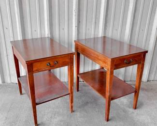 PAIR OF VINTAGE MID-CENTURY MODERN MERSMAN TWO-TIERED SIDE OR END TABLES - DOVETAIL JOINT DRAWERS