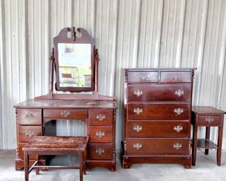 VINTAGE FURNITURE BEDROOM SUITE - VANITY & MIRROR, BENCH, CHEST OF DRAWERS, NIGHTSTAND