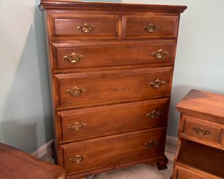 Empire tall chest with 6 drawers, solid wood, good condition 48"H x 40"W x 22"D