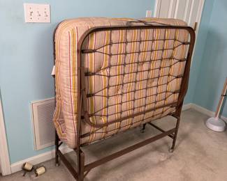 Vintage portable twin bed with metal frame by Supreme 40" x 44" x 16" when folded