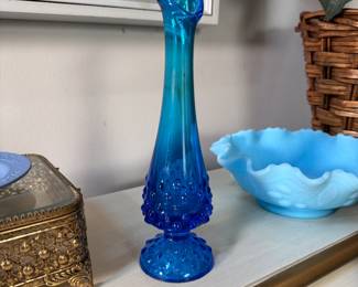 Fenton glass small blue hobnail vase, some chips to bottom, discoloration on inside 8"