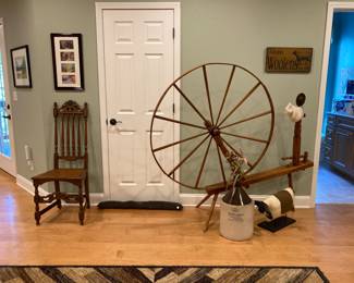 Antique high spinning wheel