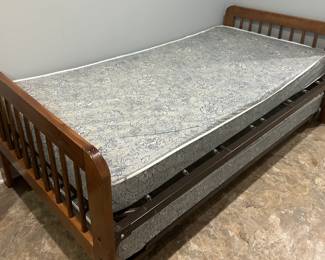 Twin Bed with Tundrule