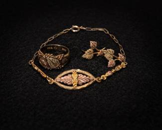 Leaf Themed Jewelry - 14 Karat Gold Earrings | 10 Karat Gold Ring  Bracelet