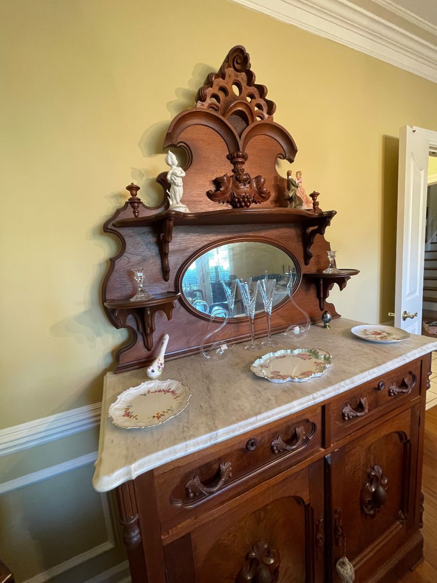 ALLEN ESTATE SALES COLLIERVILLE SALE starts on 5/2/2024