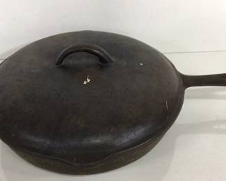Antique #8 Cast Iron Skillet with Lid