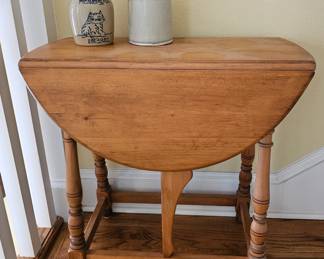 Small Pine Antique Drop side Table