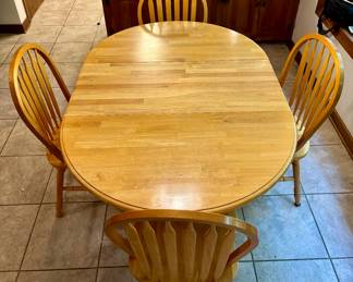 oval or round kitchen table, oval with leaf in, round without