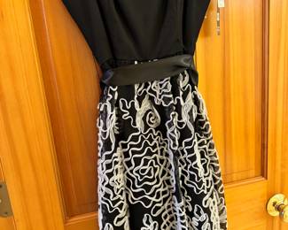Adrianna Papell Boutique dress, New With Tags.  Size 2