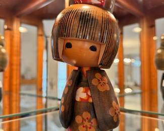 Very cute vintage Kokeshi wood doll