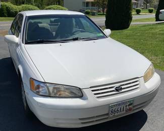 1999 Toyota Camry - 179,000 miles 1 owner, garage kept, clean 