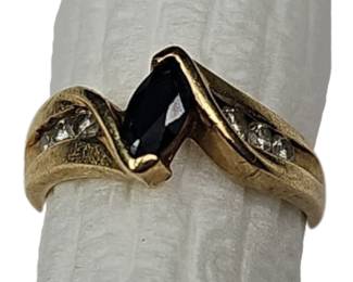 Fine Jewelry Small 10 KT Gold Marked Ring Onyx or Black Stone Vintage Art Deco 1.8 Total Grams