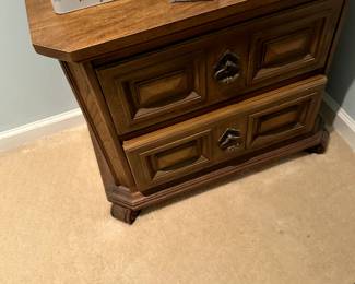 mid century modern side table with 2 drawers $39