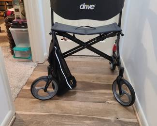 Drive Extra heavy duty wheelchair for Large Peeps
Like New condition 