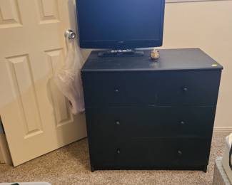 Med chest of drawers 
Small TV for kids room