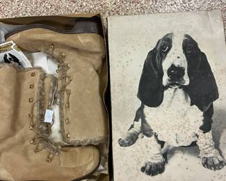 Vintage Hush Puppies lace up suede boots