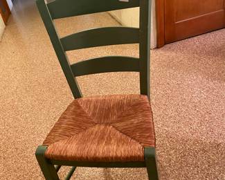 Woven straw green chair