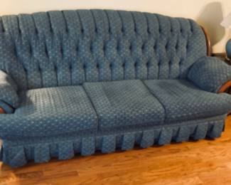Vintage Country 7 Ft. Sleeper Sofa. Great Condition.
