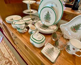 Spode Christmas plates and misc serving pieces
