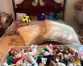 Lots of beanies - proved to sell
3 large totes of stuffies 