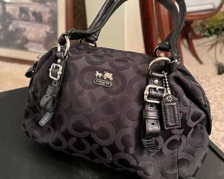 Small
Coach bag - new