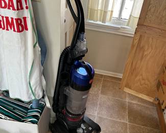 Hoover vacuum, works well 