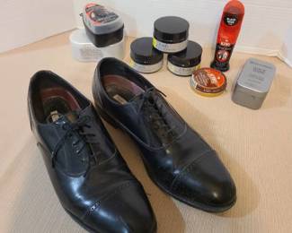 Mens black Florsheim shoes size 12 D and shoe polish
