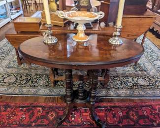 Victorian oval table, with inlaid top.