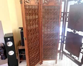 Wood Screen