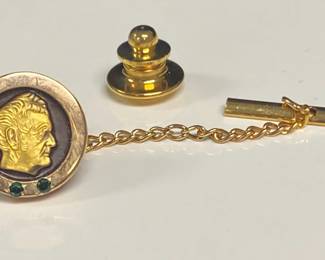 John Deere 10k Gold Service Pin With 3 Emeralds