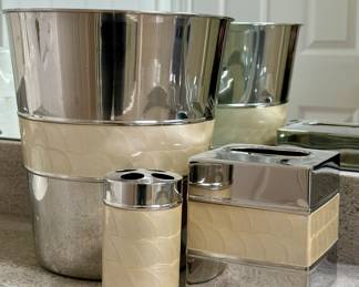 Set of Matching Bathroom Accessories  