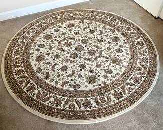 Round Area Rug (ivory, tan)