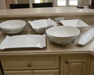 32. Group PALM Modern Serving Dishes